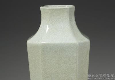 图片[2]-Octagonal vase with green glaze, Qing dynasty, Qianlong reign (1736-1795)-China Archive